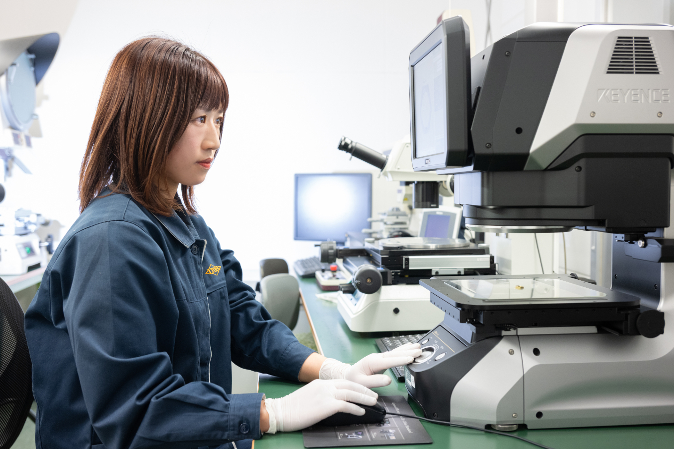 精密加工の様子